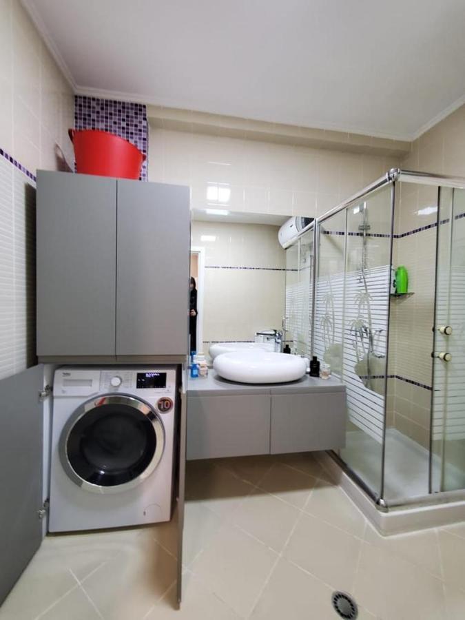 Helga'S Deluxe 3 Apartment Tirana Exterior photo