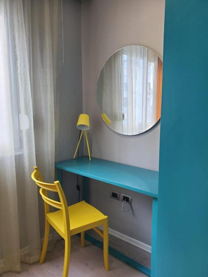 Helga'S Deluxe 3 Apartment Tirana Exterior photo